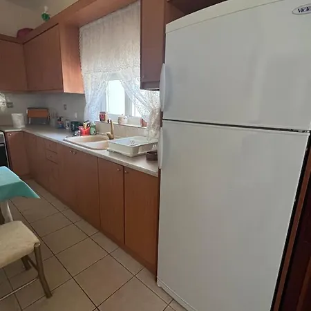 Lydia's House דירה